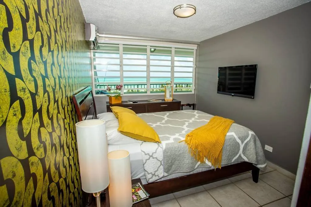 Enchanted Jewel 9 Beachfront Pool Luquillo
